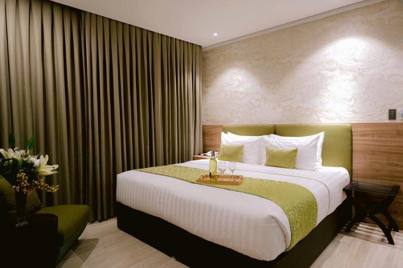 Goldberry Suites And Hotel سيبو المظهر الخارجي الصورة