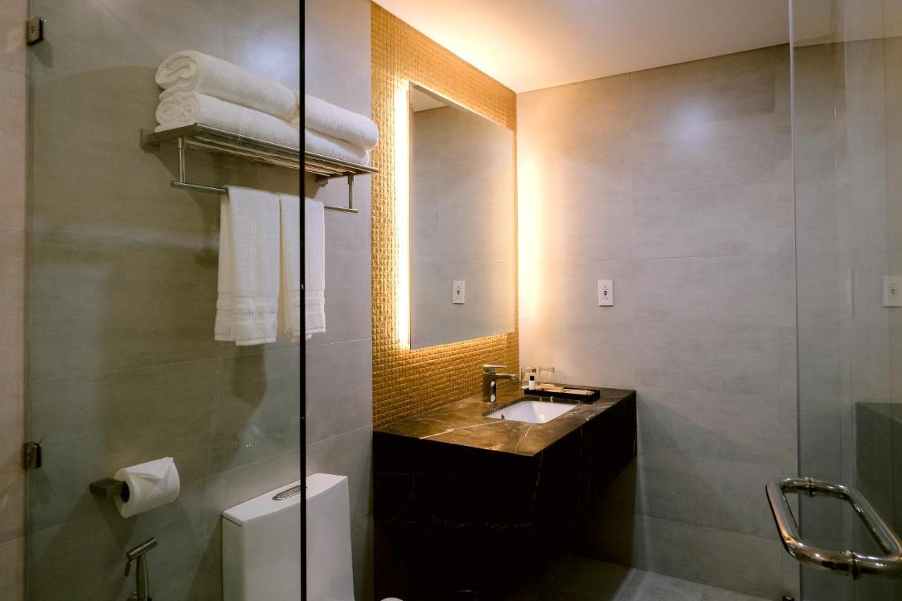 Goldberry Suites And Hotel سيبو المظهر الخارجي الصورة