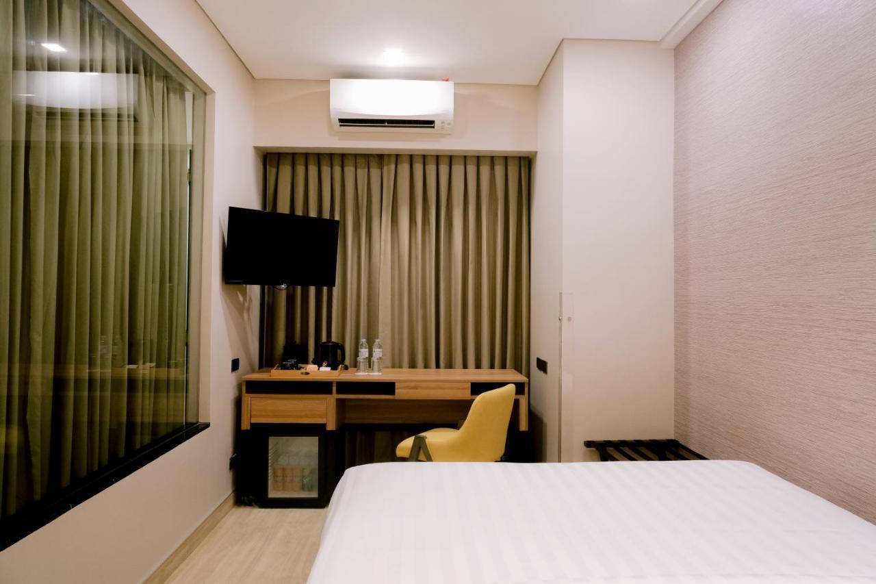 Goldberry Suites And Hotel سيبو المظهر الخارجي الصورة